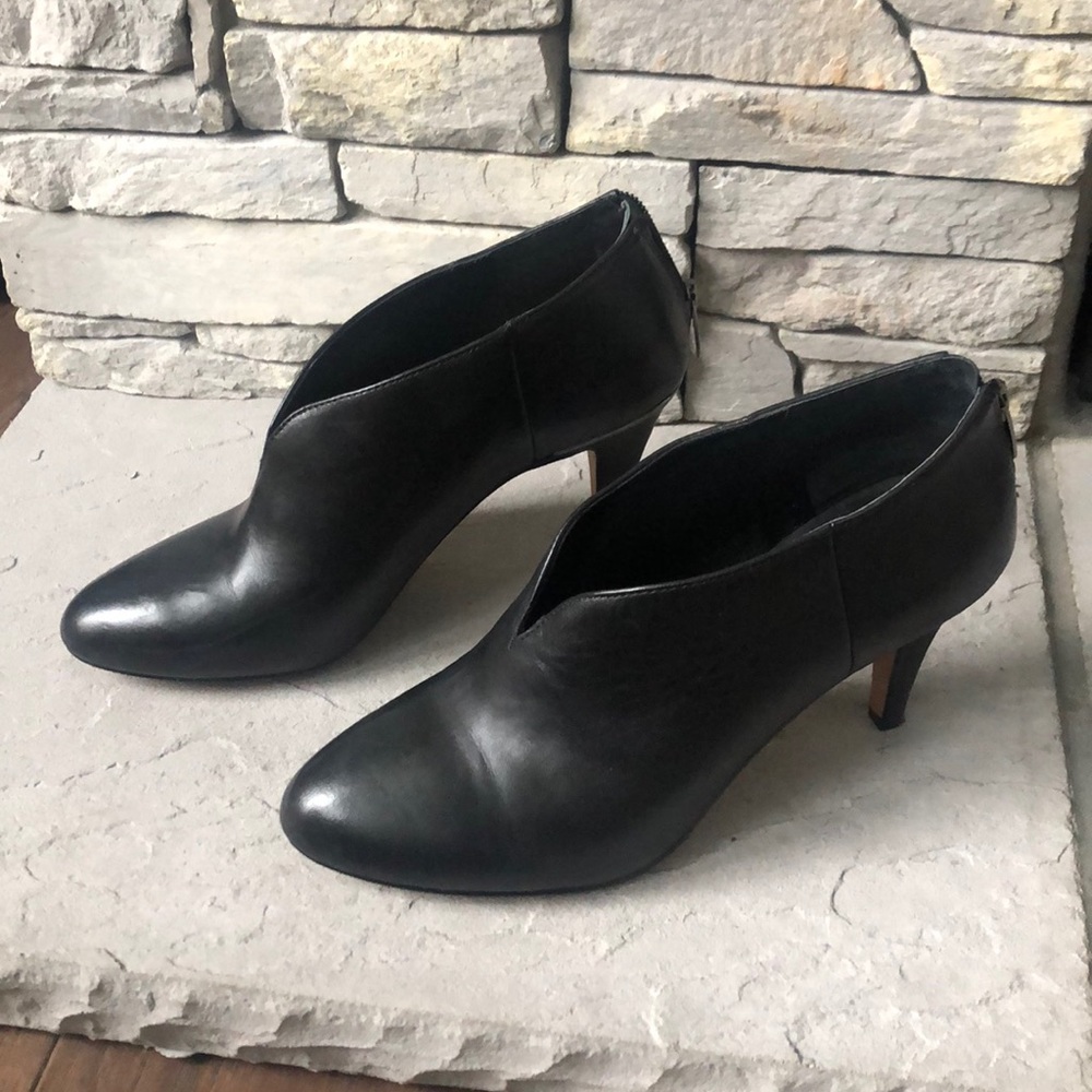 Vince Camuto booties, 8.5
